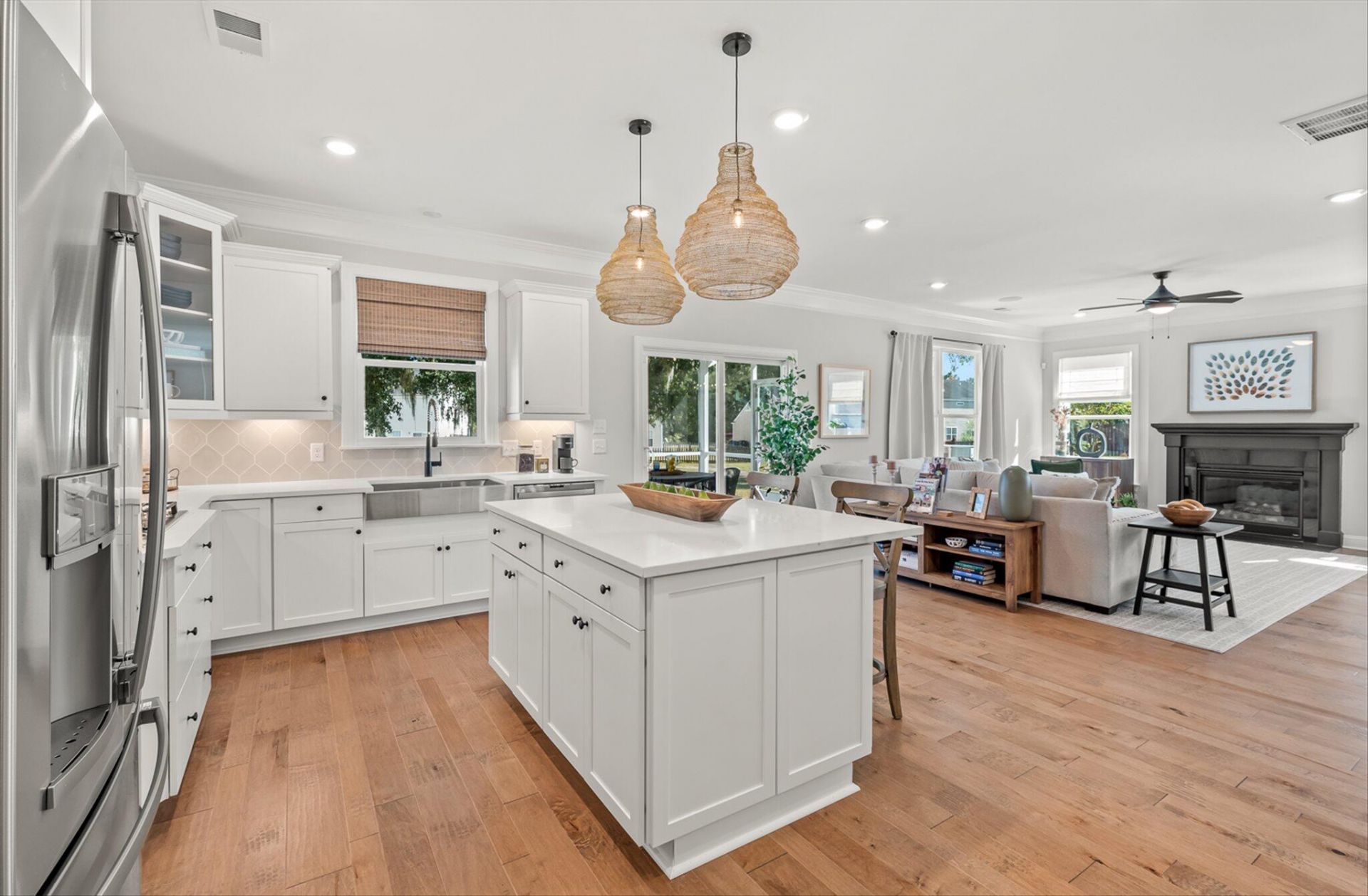 216 Silk Oak Drive Photo 5