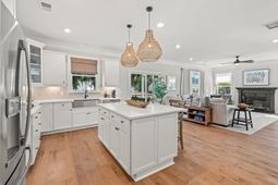 216 Silk Oak Drive photo 4