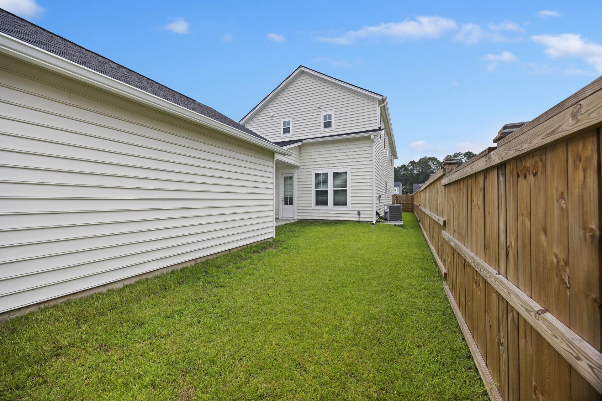 1014 Shore Lap Street Photo 25