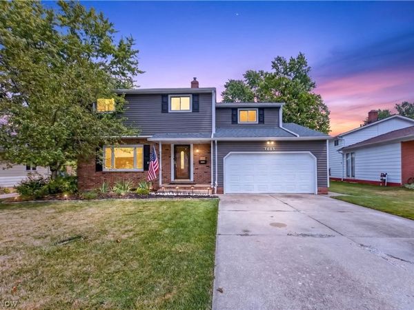 7005 Edgecliff Drive , Parma, OH 44134