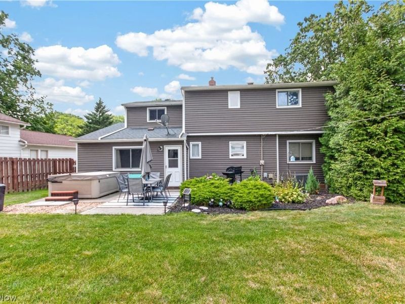7005 Edgecliff Drive , Parma, OH 44134 Photo 33