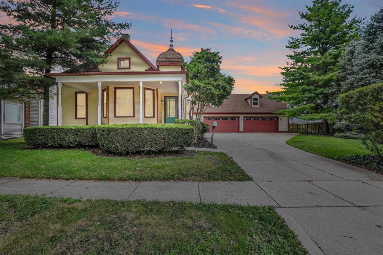 202 E Daggy Street, Tuscola, IL 61953