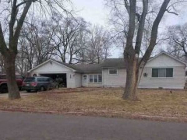 790 E 2nd Street , Coal City, IL 60416