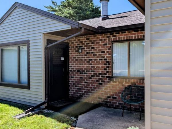 2608 Heritage Drive , Unit 2608, Champaign, IL 61822