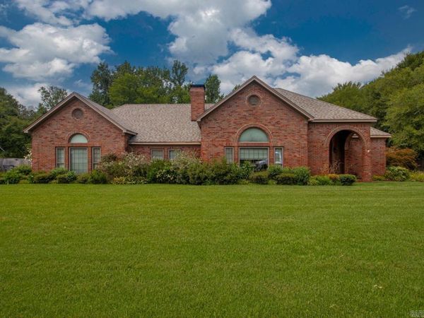 209 Morningside Drive, Bryant, AR 72022