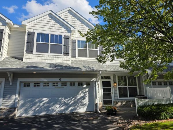 1611 Woodlynn Avenue, Unit 3, Maplewood, MN 55109