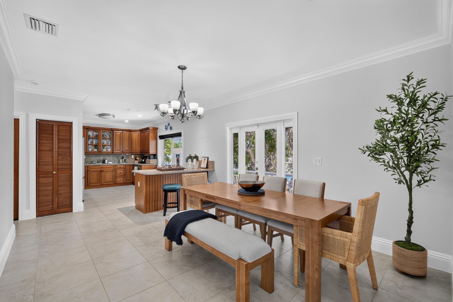 123 Peace Avenue, Tavernier, FL 33070 Photo