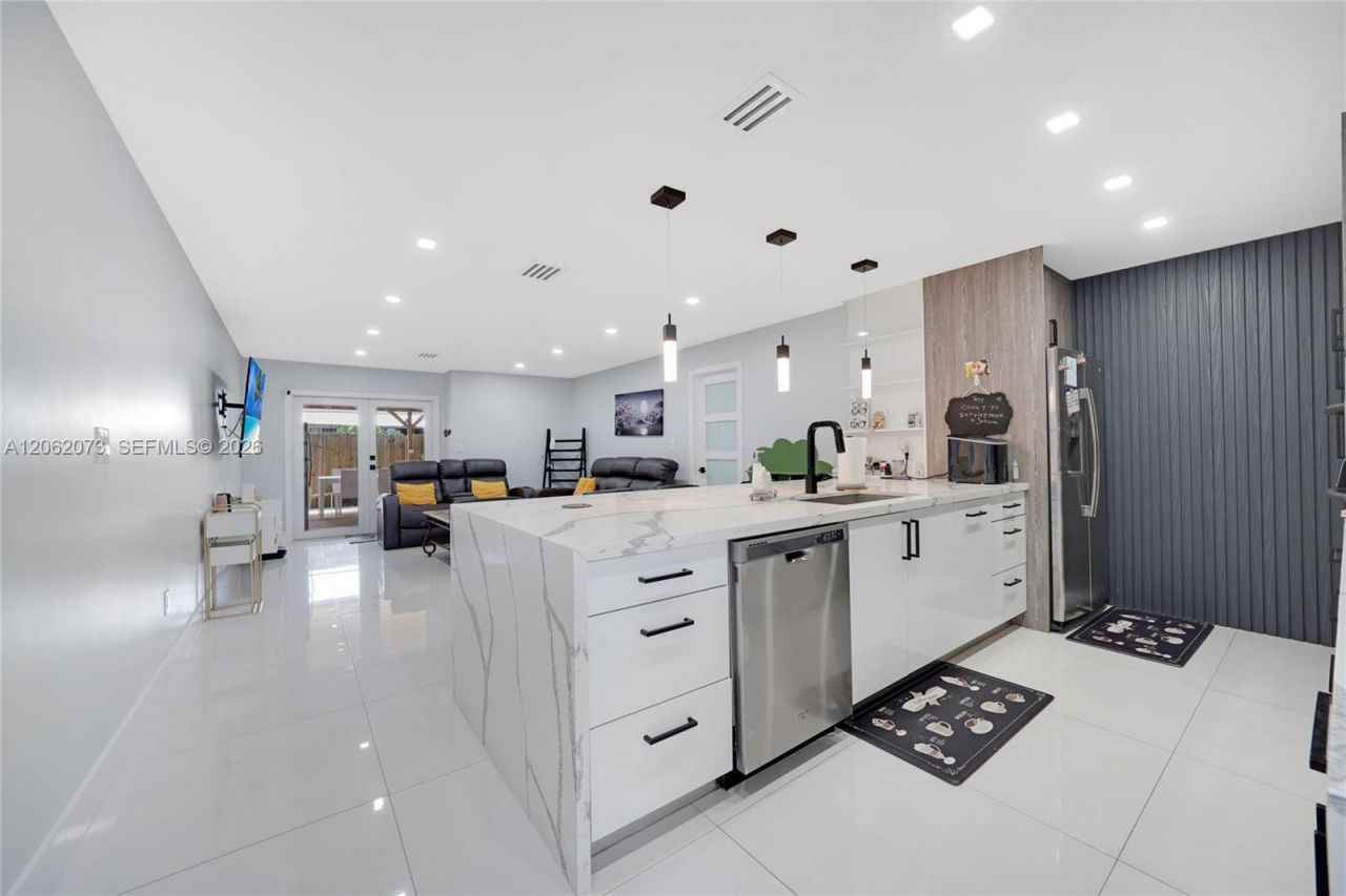 3728 NW 213th St, Miami Gardens, FL 33055 Photo