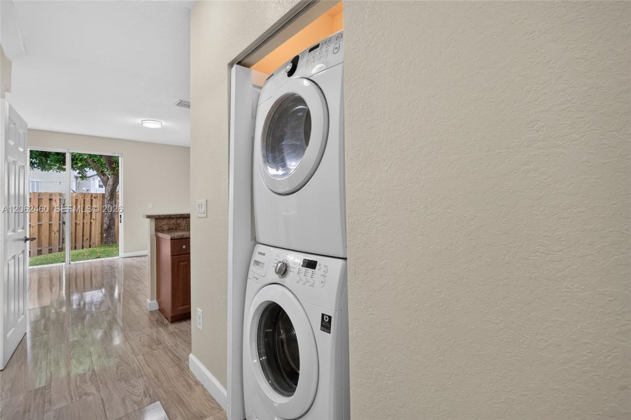 2885 SE 1st Dr, Unit 11, Homestead, FL 33033 Photo