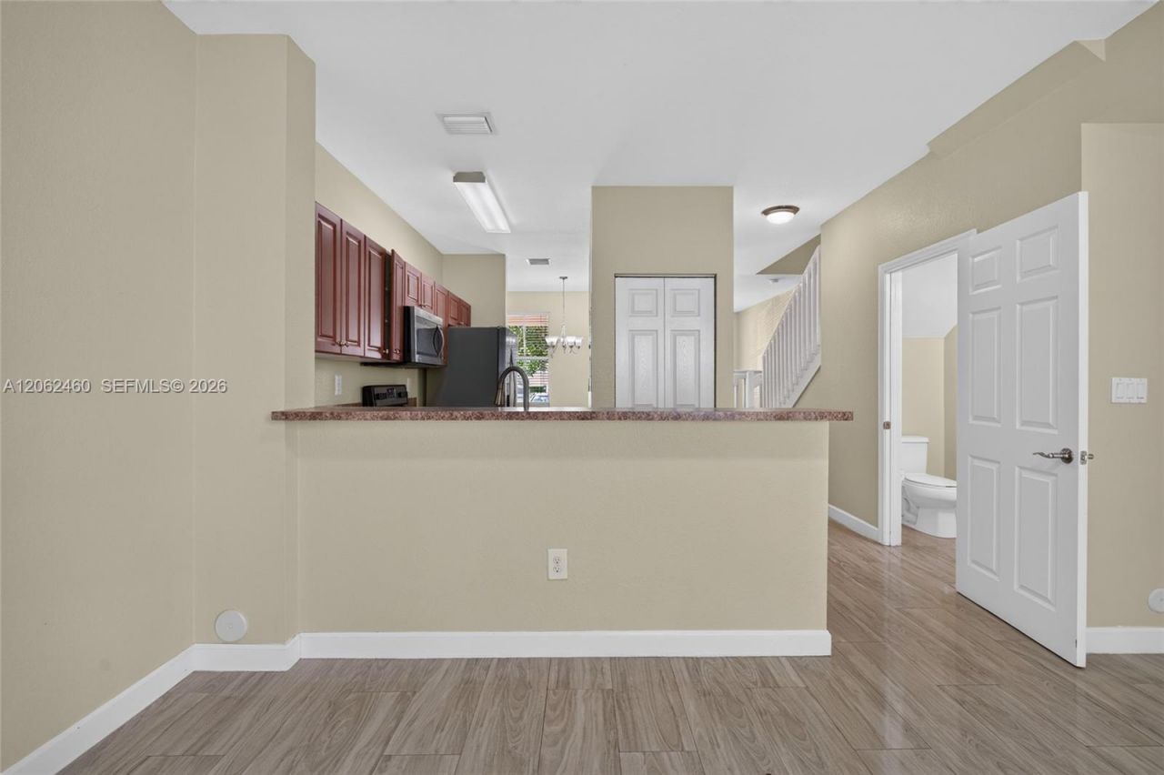 2885 SE 1st Dr, Unit 11, Homestead, FL 33033 Photo