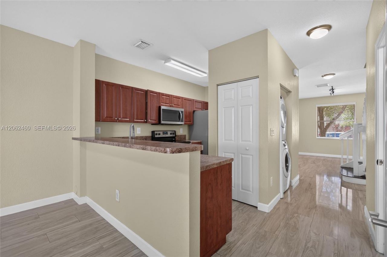 2885 SE 1st Dr, Unit 11, Homestead, FL 33033 Photo
