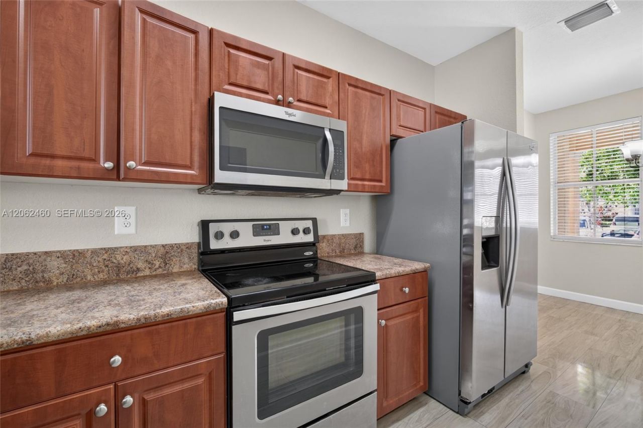 2885 SE 1st Dr, Unit 11, Homestead, FL 33033 Photo