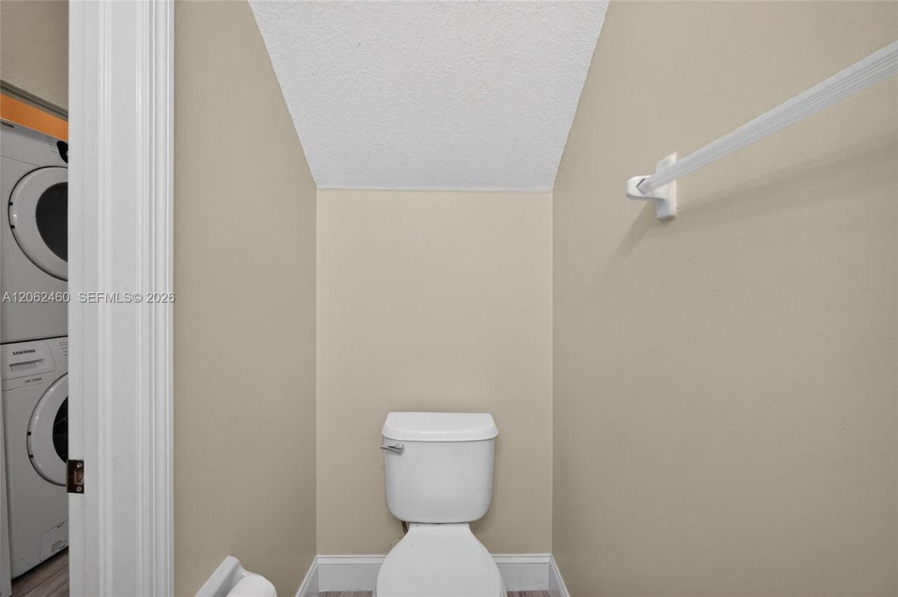 2885 SE 1st Dr, Unit 11, Homestead, FL 33033 Photo