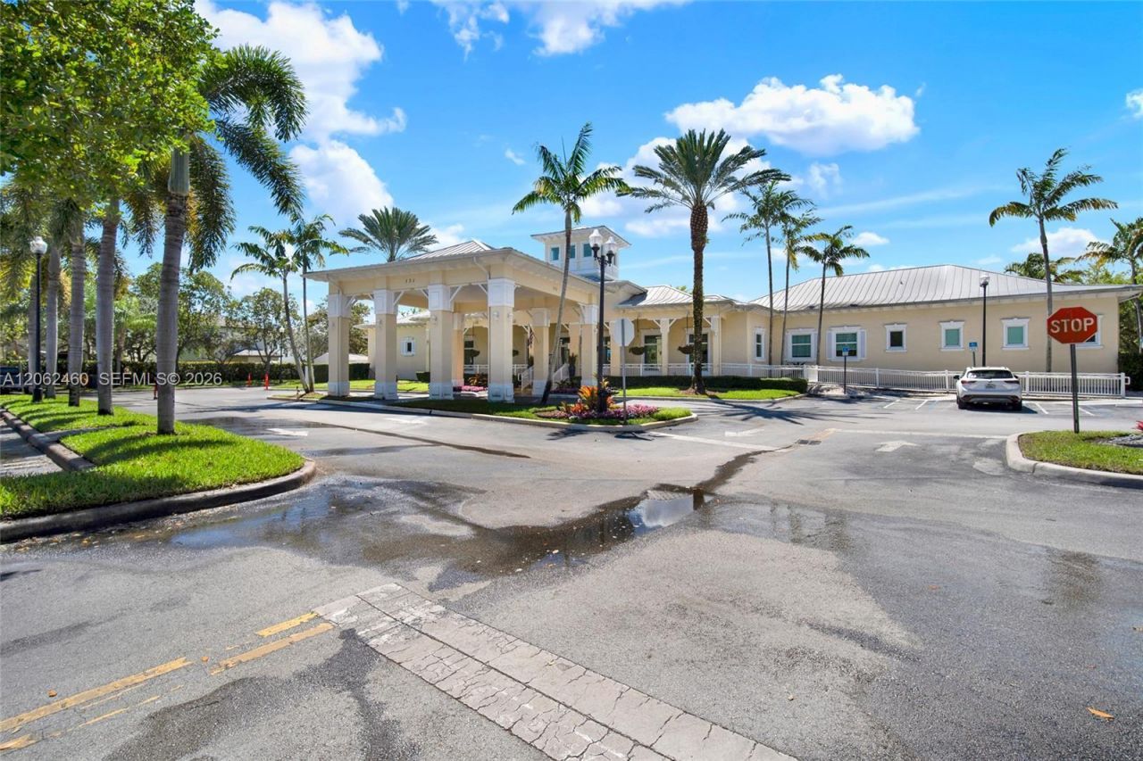 2885 SE 1st Dr, Unit 11, Homestead, FL 33033 Photo