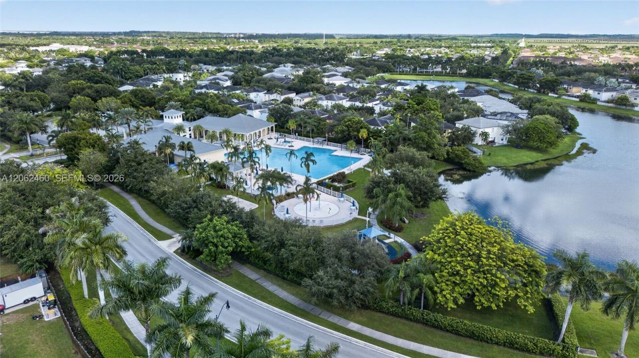 2885 SE 1st Dr, Unit 11, Homestead, FL 33033 Photo