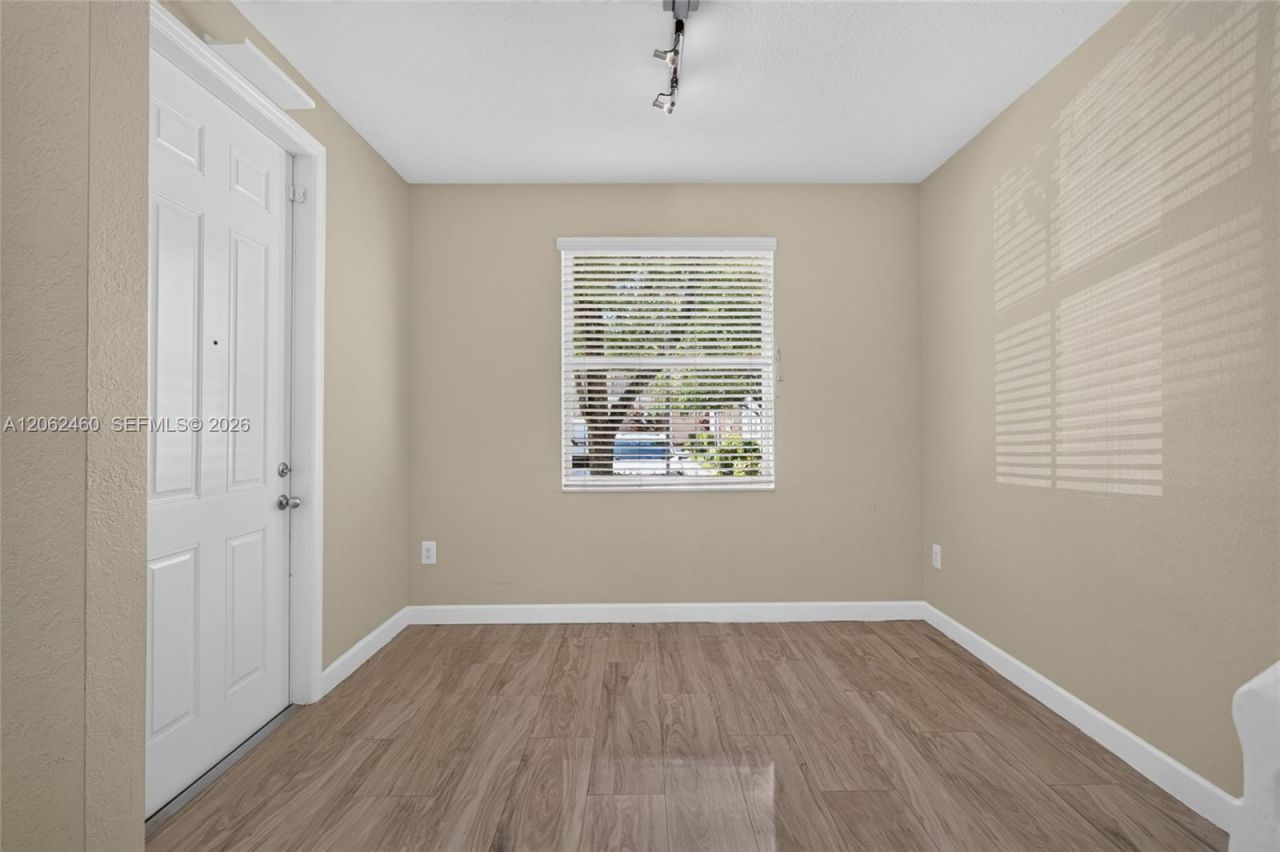2885 SE 1st Dr, Unit 11, Homestead, FL 33033 Photo