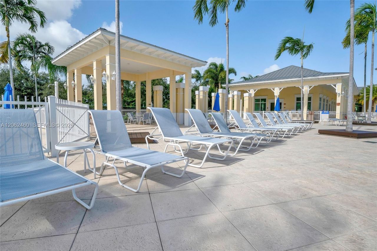 2885 SE 1st Dr, Unit 11, Homestead, FL 33033 Photo