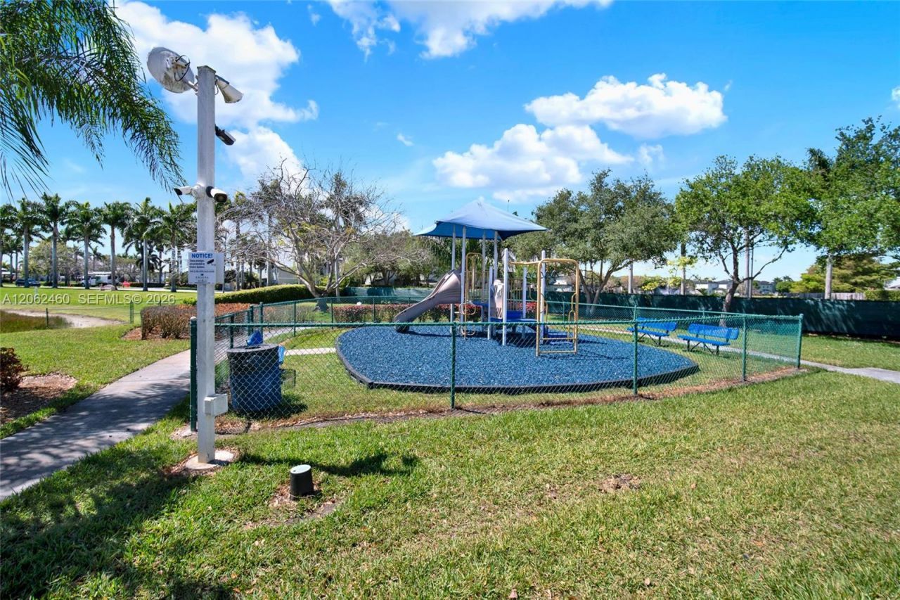 2885 SE 1st Dr, Unit 11, Homestead, FL 33033 Photo