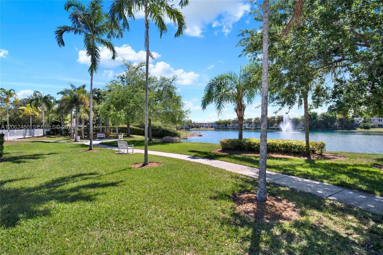 2885 SE 1st Dr, Unit 11, Homestead, FL 33033 Photo