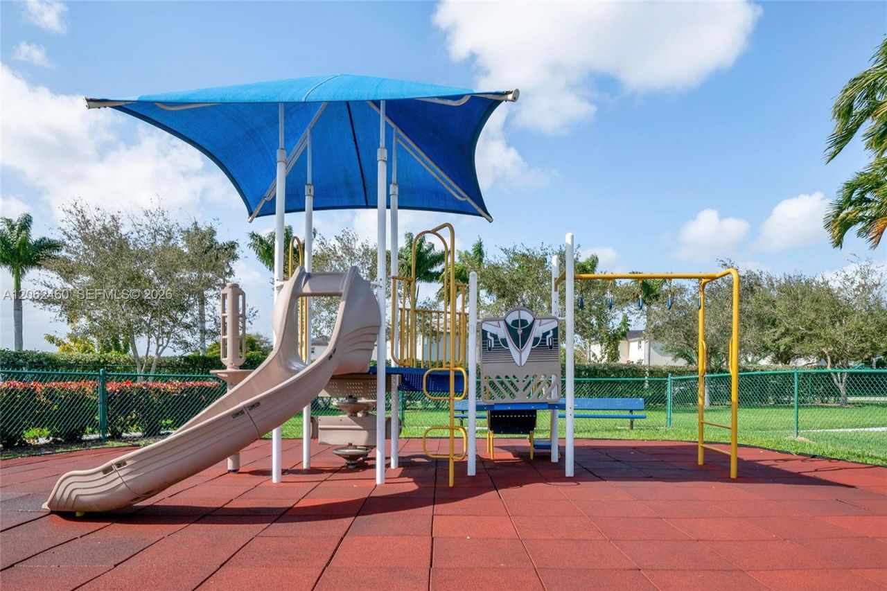 2885 SE 1st Dr, Unit 11, Homestead, FL 33033 Photo