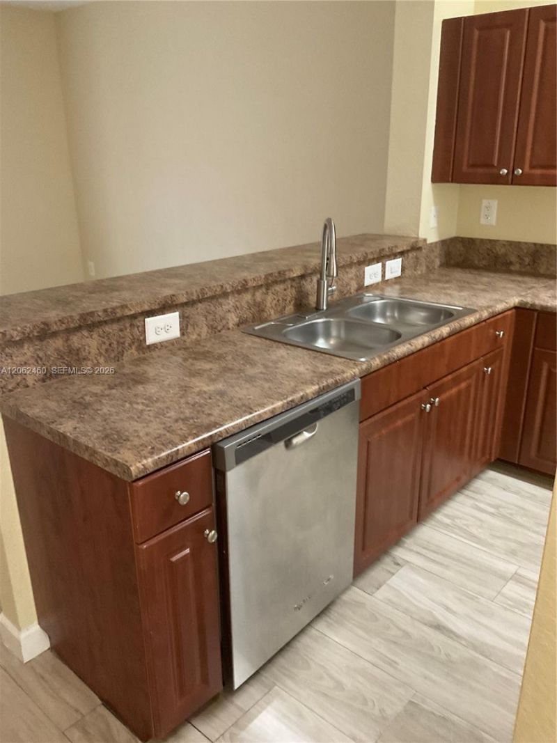 2885 SE 1st Dr , Unit 11, Homestead, FL 33033 Photo