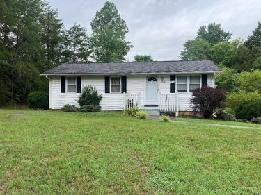 1228 County Road, Chatham, VA 24531