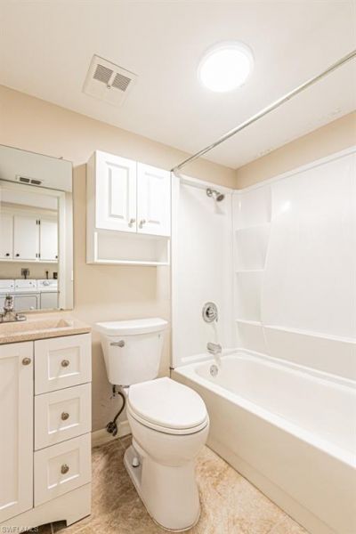 149 Palm Dr , Unit 17, Naples, FL 34112 Photo