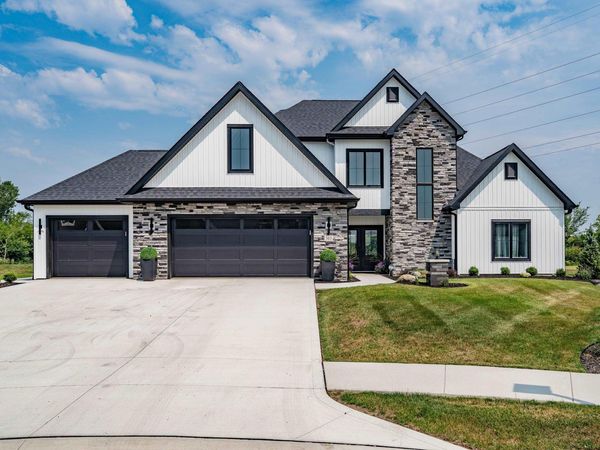 503 Grantham Passage, Fort Wayne, IN 46845