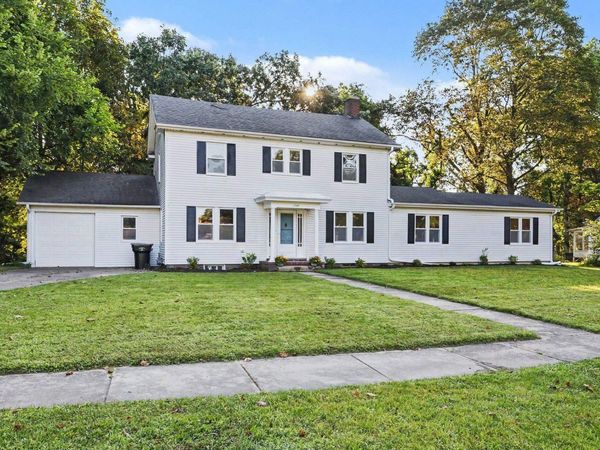 1744 Kessler Boulevard, South Bend, IN 46616
