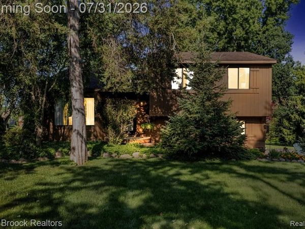 1580 Mercedes Street, West Bloomfield Township, Mi 48324