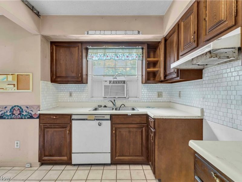 766 Brush Road , Ravenna, OH 44266 Photo 8
