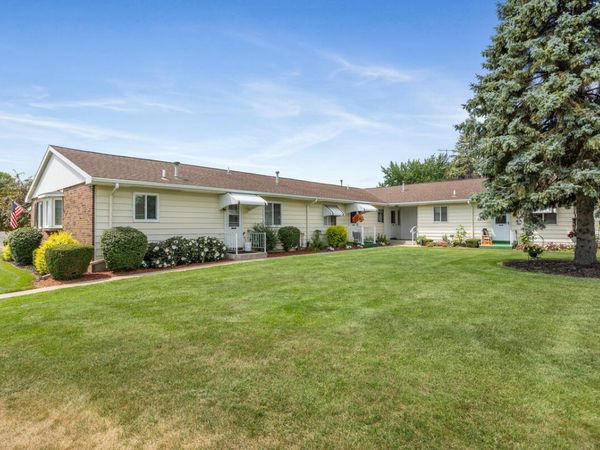 5946 Leisure South Drive SE, Grand Rapids, MI 49548
