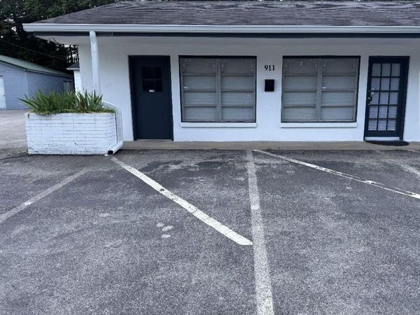911 E Race St, Kingston, TN 37763