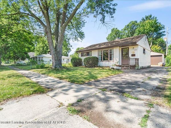 4012 Glenwood Avenue, Lansing, MI 48910