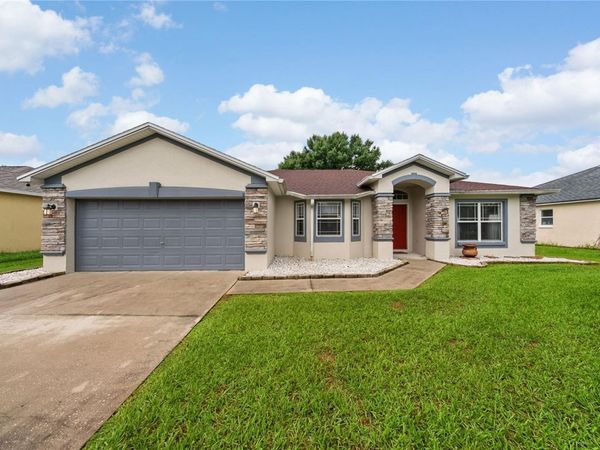 8207 WESTMONT TERRACE DRIVE , LAKELAND, FL 33810