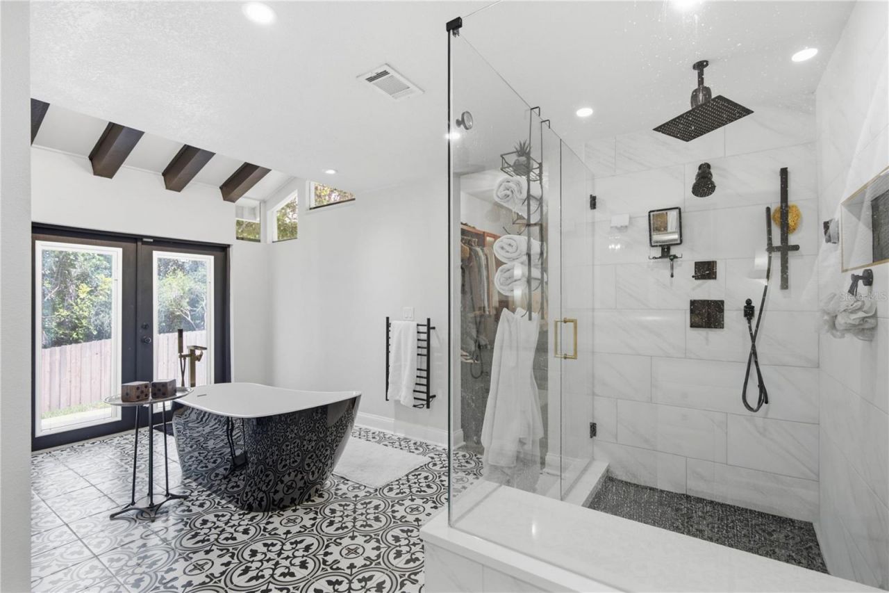 2860 Briarwood Lane, Palm Harbor, FL 34683 Photo