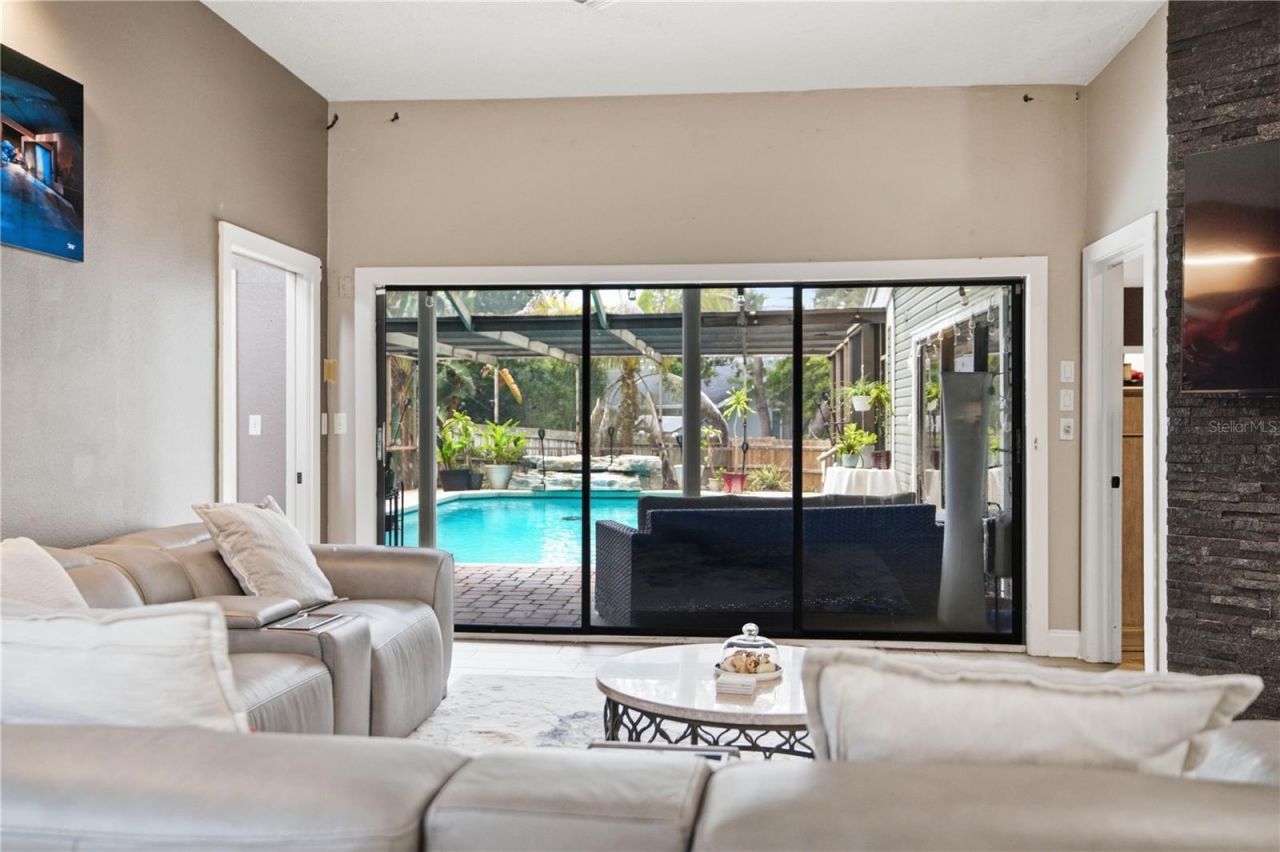2860 Briarwood Lane, Palm Harbor, FL 34683 Photo
