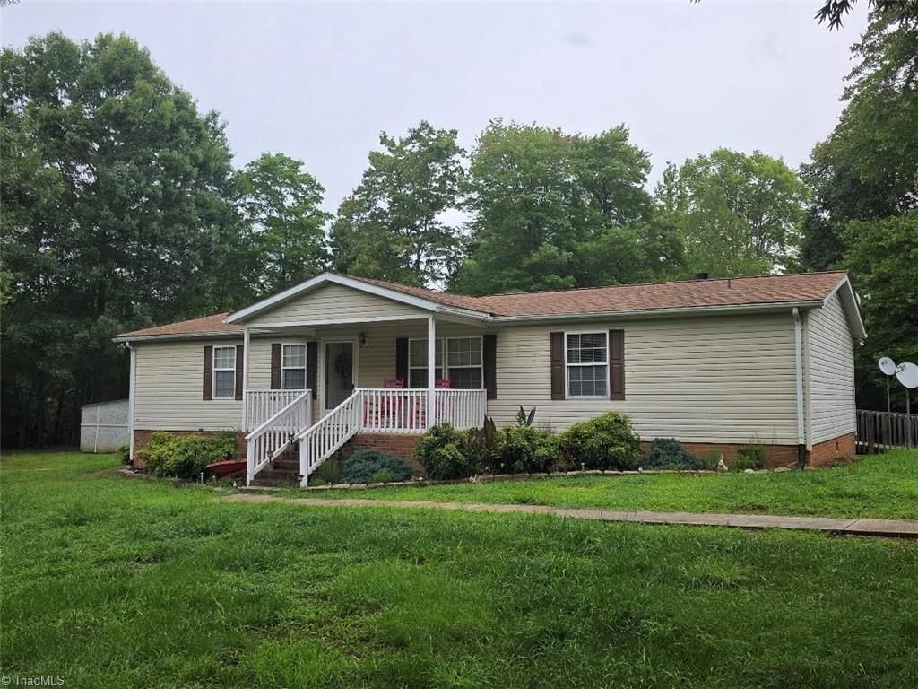 391 Oak Hill Farm Road, Pelham, NC 27311 Main Photo