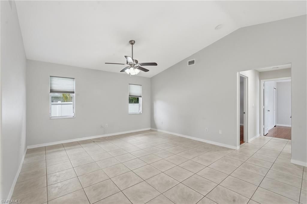 524 SE 8th Pl, Cape Coral, FL 33990 Photo