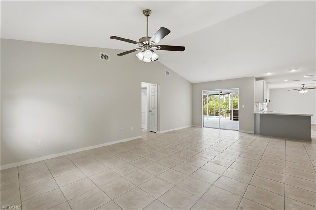 524 SE 8th Pl, Cape Coral, FL 33990 Photo