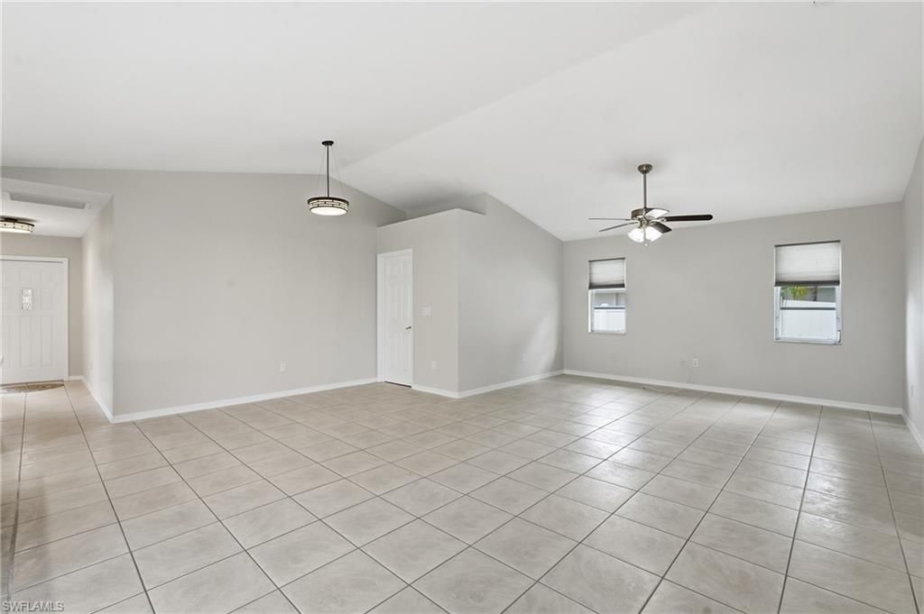 524 SE 8th Pl, Cape Coral, FL 33990 Photo