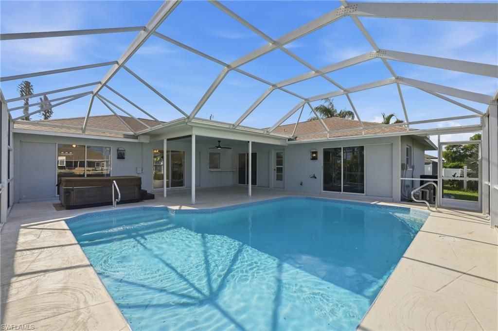 524 SE 8th Pl, Cape Coral, FL 33990 Photo