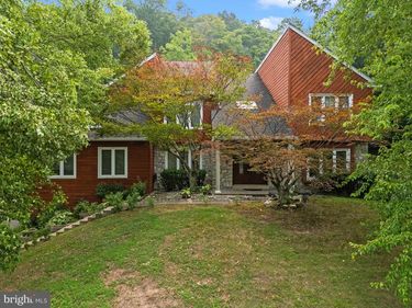 2002 PAR DRIVE, DOYLESTOWN, PA 18901