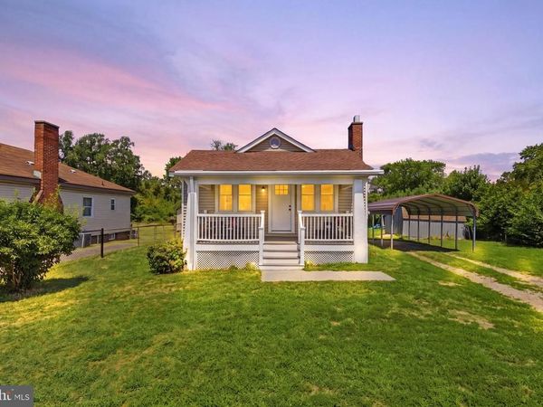 7002 E CLINTON STREET, CLINTON, MD 20735