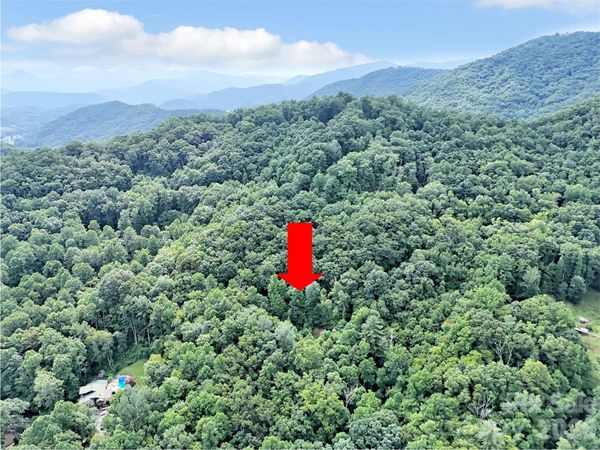 26 Old Tannassie Road, Sylva, NC 28779