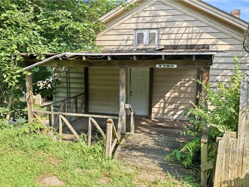 245 Main Street , Leetonia, OH 44431 Photo 6