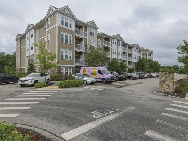 110 Trotter Rd, Unit 2401, Weymouth, MA 02190