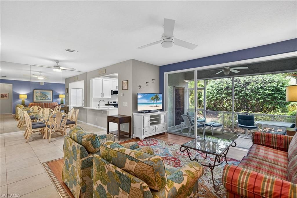 290 Emerald Bay Cir , Unit L7, Naples, FL 34110 Photo