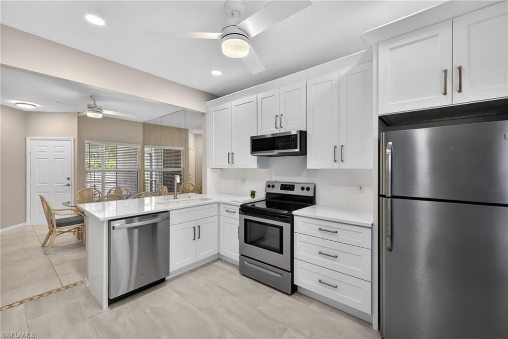 290 Emerald Bay Cir , Unit L7, Naples, FL 34110 Photo