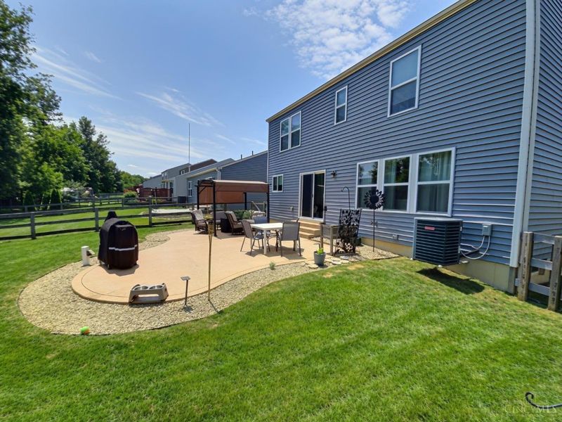 821 Emerald Drive, South Lebanon, OH 45065 Photo 3